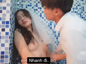 Trong ngày vui của mình, người vợ lén địt trộm với em chồng