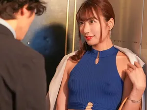 Người phụ nữ hàng xóm xinh đẹp mới chuyển đến lại là một thánh dâm