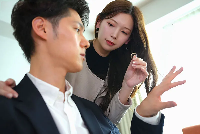 Bà xã đi đi giã ngoại, gã chồng ở nhà bị nhỏ em bà xã gạ đụ không trượt phát nào